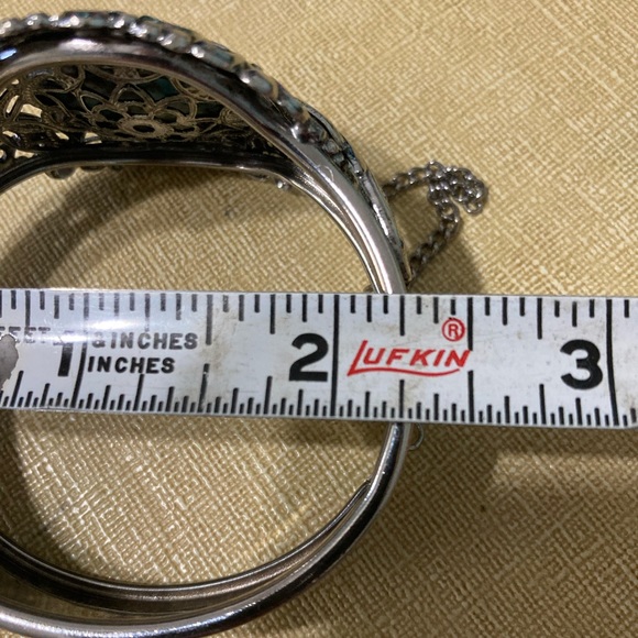 Vintage Turquoise Glass Oval Cabochon Fancy Silvertone Hinge Bangle Bracelet - Picture 10 of 16